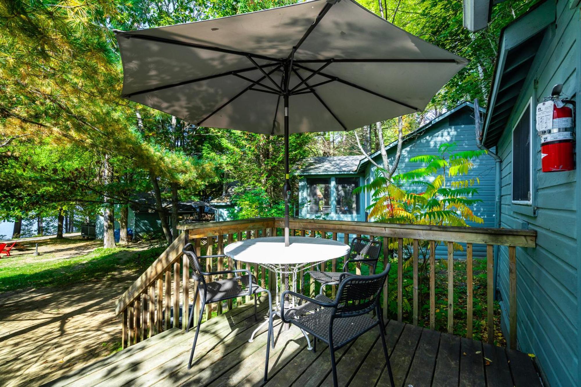 Villa Muskoka Waterfront Retreat Dwight Exterior foto